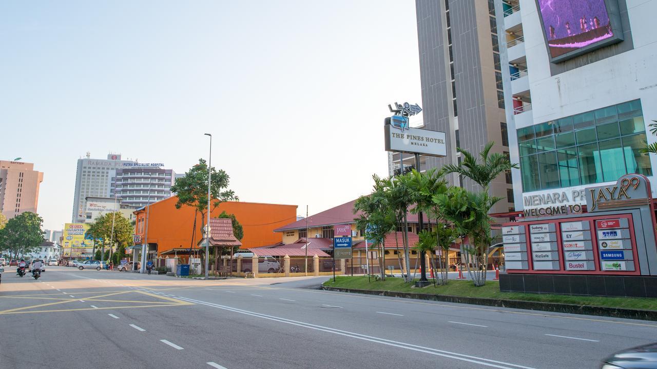 The Pines Melaka Hotel Exterior photo